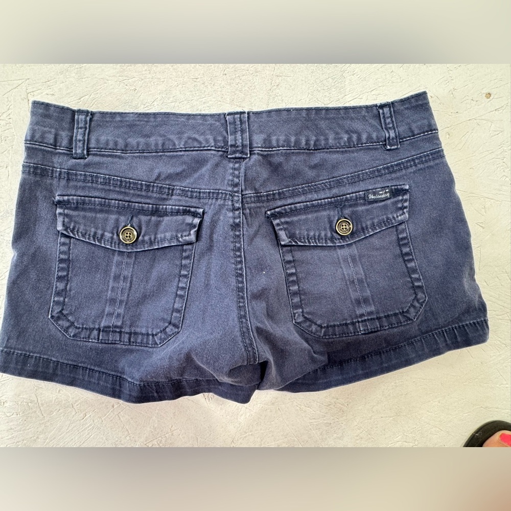 UNIONBAY Charcoal Women's Cargo Shorts - Picture 2 of 3